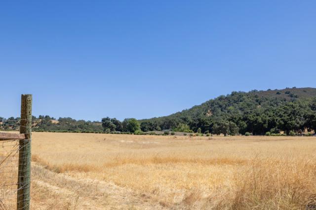 20300 Cachagua, Carmel Valley CA: https://media.crmls.org/mediaz/96759d90-76ea-4511-9cdd-cab1452cf7a1.jpg