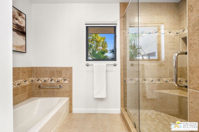 13 Cahuilla Hills Drive, Palm Springs CA: https://media.crmls.org/mediaz/9675db93-0a6f-445f-a010-73a9928b27b1.jpg