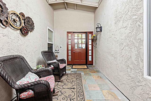Detail Gallery Image 6 of 44 For 3743 Rosemary Way, Oceanside,  CA 92057 - 2 Beds | 2 Baths