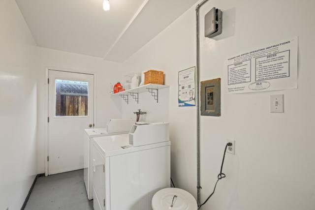 444 Villa Terrace, San Mateo CA: https://media.crmls.org/mediaz/9676e65c-a6c0-462c-94d0-883832276b10.jpg