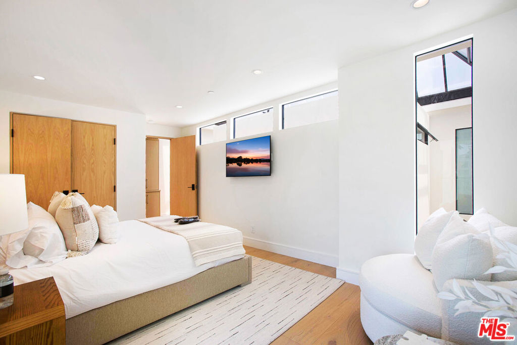 MLS #26863351 image #42
