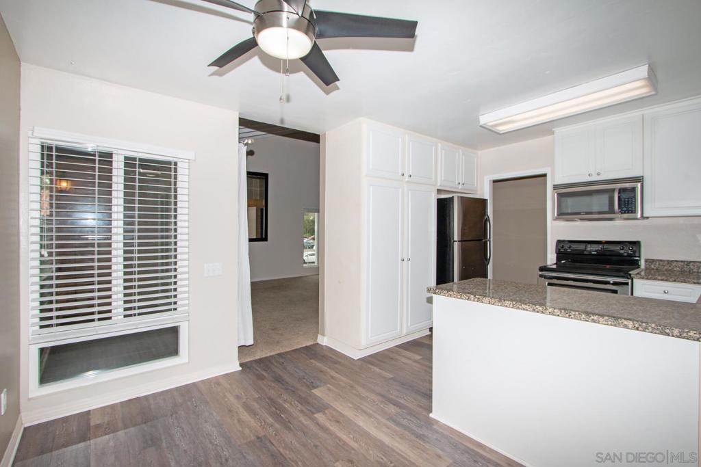 17093 Bernardo Dr - photo 11