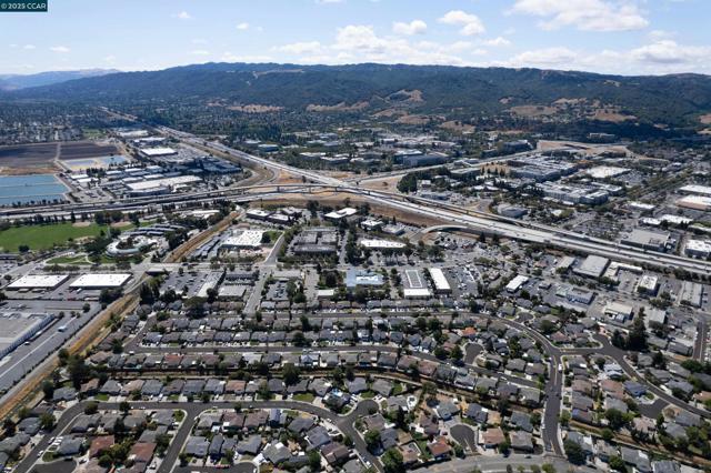 6944 Cedar Ln, Dublin CA: https://media.crmls.org/mediaz/967932b7-566c-4dff-a678-36c0811a72c3.jpg
