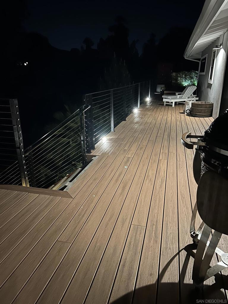 https://media.crmls.org/mediaz/96796485-67ee-468b-94f2-1aa0dae06d0d.jpg?preset=X-Large