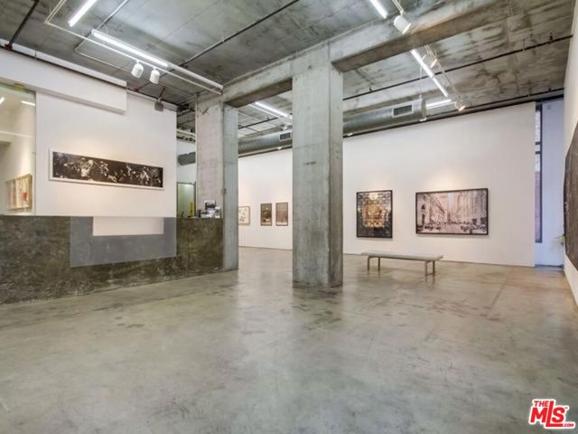 1100 S Hope Street, Los Angeles CA: https://media.crmls.org/mediaz/967a78d8-bbbc-4ada-a431-c9bfdcfd886e.jpg