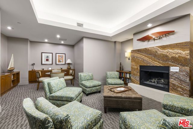 13650 Marina Pointe Drive, Marina del Rey CA: https://media.crmls.org/mediaz/967bb9ac-3ed3-4736-a484-13fbbd4dfb5c.jpg