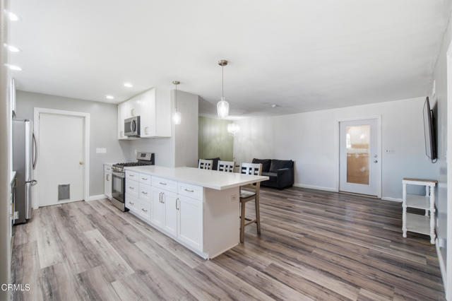 1009 Inman Cir, Simi Valley, CA 93065 photo 6