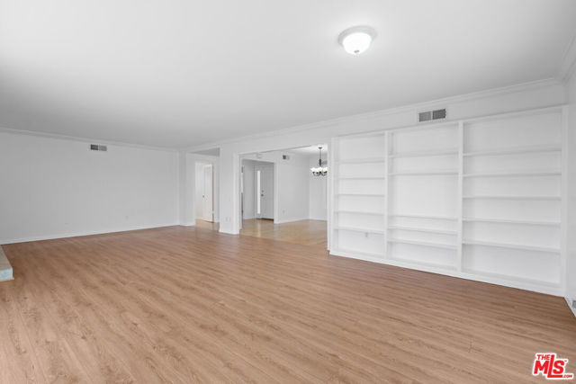 6236 Trancas Canyon Road, Malibu CA: https://media.crmls.org/mediaz/967d11de-5569-461c-8a34-4f852425893a.jpg