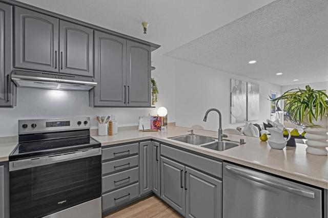 35 W 20th Avenue, San Mateo CA: https://media.crmls.org/mediaz/967d504d-06f4-483f-b93a-62f602f421ea.jpg