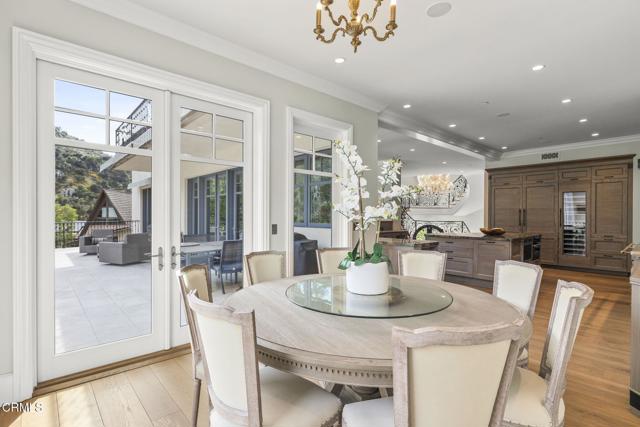 2112 Trentham Road,  CA: https://media.crmls.org/mediaz/967ef99c-6acb-407d-9aa4-8976eef22aef.jpg
