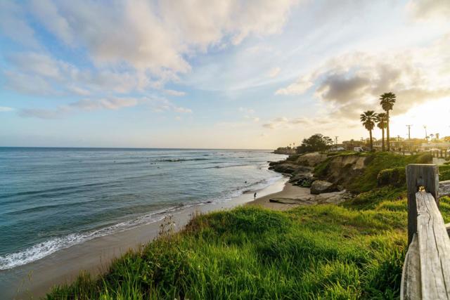 1430 Merrill Street, Santa Cruz CA: https://media.crmls.org/mediaz/9680291f-d532-45e6-b337-9a2afd61f456.jpg