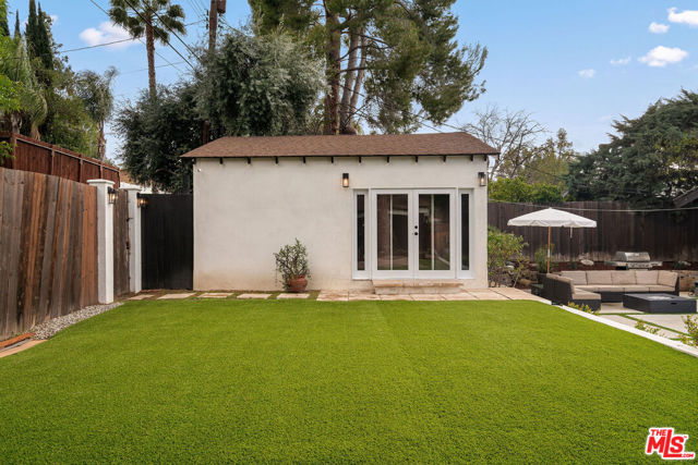 20212 Oxnard Street, Woodland Hills CA: https://media.crmls.org/mediaz/968094ed-82a8-4c2a-ba9a-0292aa38fc66.jpg