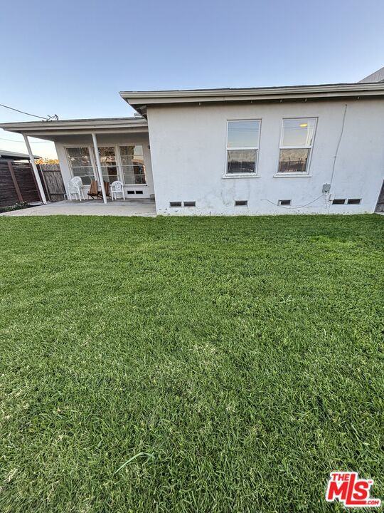 13025 Dewey Street, Los Angeles CA: https://media.crmls.org/mediaz/9680d164-5c34-4bee-8a92-45187f2d124e.jpg