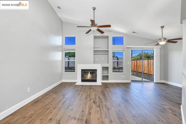 668 Miller Dr, Oakley CA: https://media.crmls.org/mediaz/968275a2-583e-4dd6-9cc3-80b0b8b89e6d.jpg