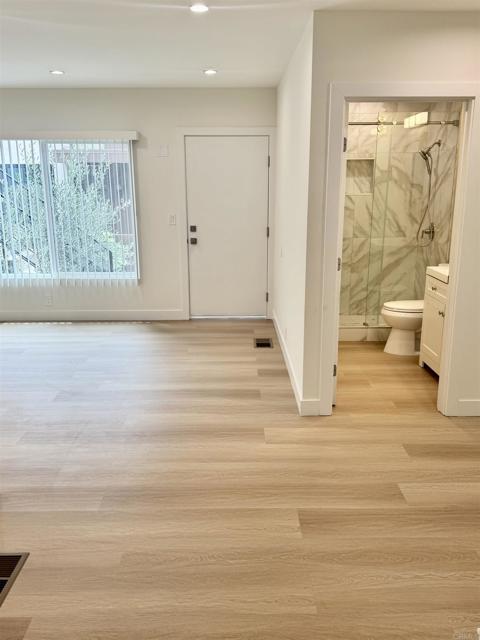 Detail Gallery Image 9 of 10 For 1235 N Brand Bld #3,  Glendale,  CA 91202 - 1 Beds | 1 Baths
