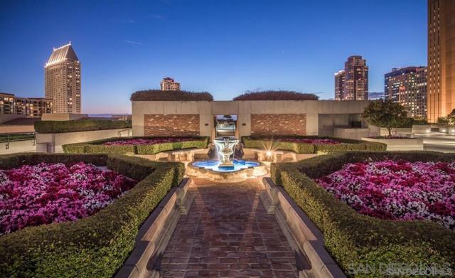 700 Front St, San Diego CA: https://media.crmls.org/mediaz/9684ba47-835b-4b94-98ce-12bb2775e3cb.jpg