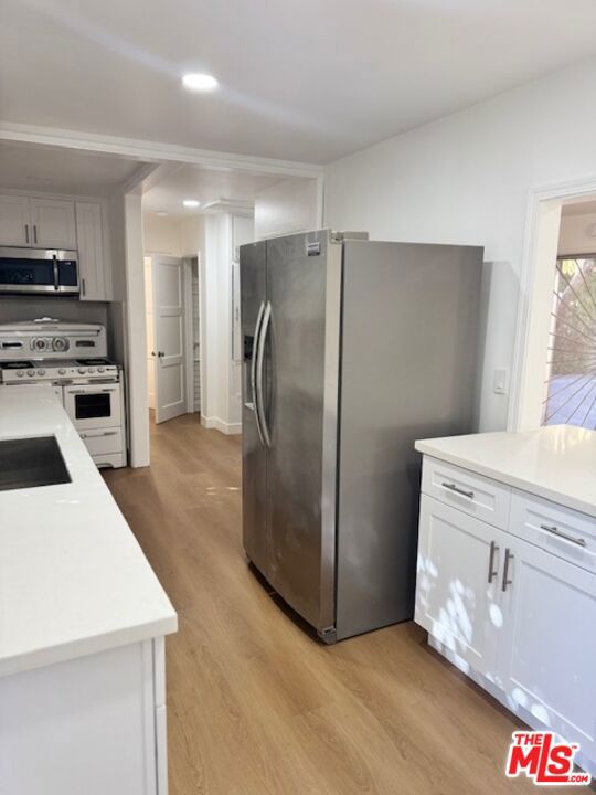 8732 Dorrington Avenue, West Hollywood CA: https://media.crmls.org/mediaz/9685596d-dba2-4b30-bdae-cb4b85c8e05e.jpg