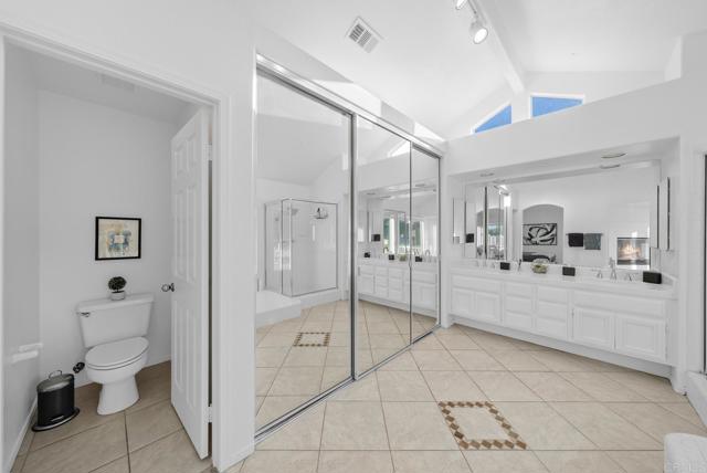Image 39 of 59 For 12118 Ferncrest Place