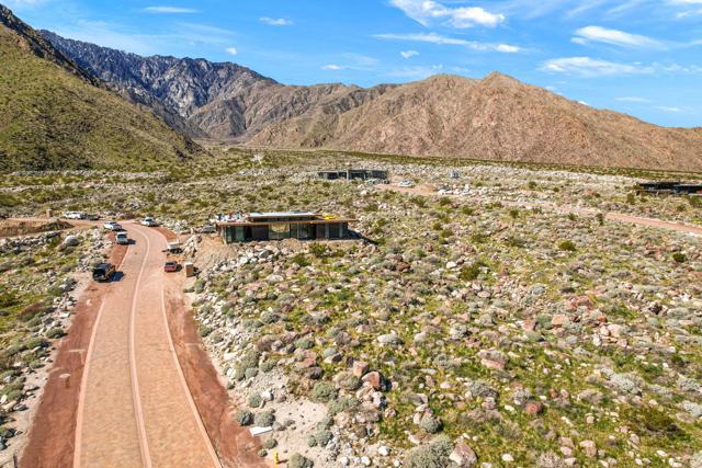 2338 City View Drive, Palm Springs CA: https://media.crmls.org/mediaz/96880da8-ca83-48af-8eec-1719727b62ee.jpg