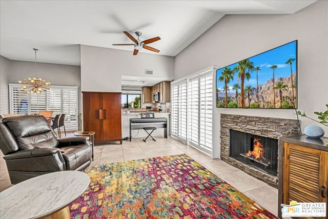 1678 Paseo De La Palma, Palm Springs CA: https://media.crmls.org/mediaz/96883fe9-60a8-4b16-bbb6-b1c79dba4671.jpg