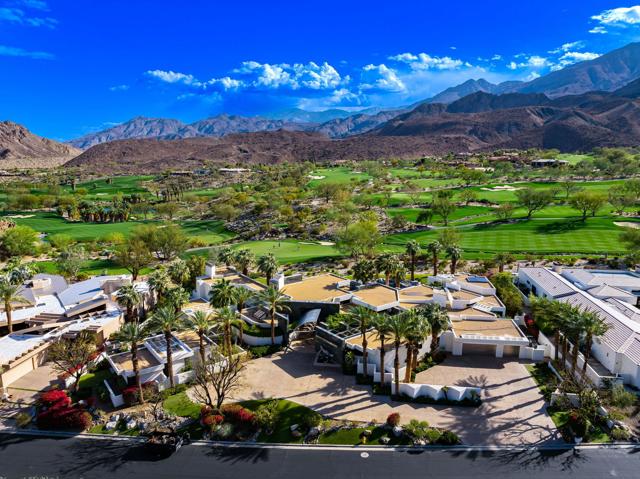 79235 Tom Fazio N Lane, La Quinta CA: https://media.crmls.org/mediaz/96899a1c-152c-479a-bad4-be1940af8147.jpg
