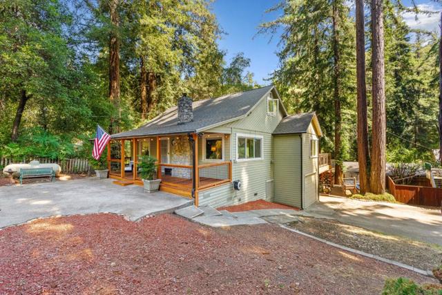 13896 Bear Creek Road, Boulder Creek CA: https://media.crmls.org/mediaz/9689bb6e-4e6e-4de2-a5f9-3729497d8d93.jpg