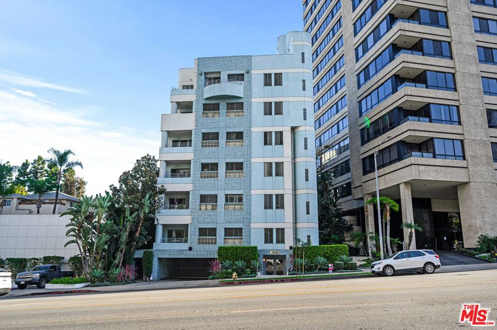 10336 Wilshire Boulevard 301, Los Angeles, CA 90024