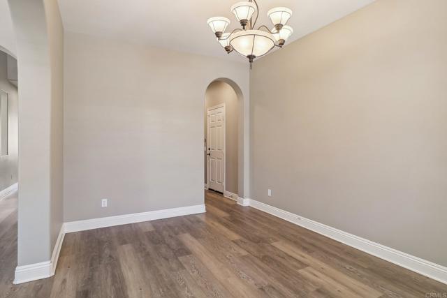 31332 Bluebeech Court, Temecula CA: https://media.crmls.org/mediaz/968cb279-dcea-4a52-b07c-1282ff98926c.jpg