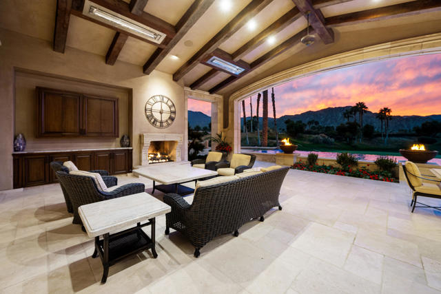 Image 79 of 102 For 52977 Via Dona