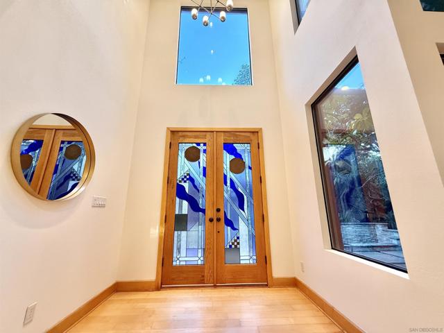 3566 Albatross St, San Diego CA: https://media.crmls.org/mediaz/968ebdcf-c156-44dd-9ec2-5a54fd1fb369.jpg