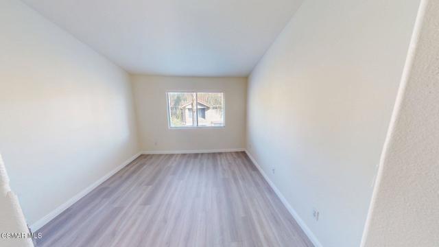 4862 Martona Drive, Oak Park CA: https://media.crmls.org/mediaz/968ef3bc-ad28-424c-8ee0-fe28a629a271.jpg