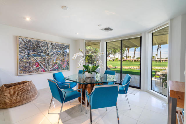 61 Mayfair Drive, Rancho Mirage CA: https://media.crmls.org/mediaz/968f1aa5-af43-4e41-a37a-71961c16ea05.jpg