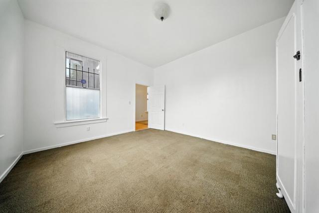 943 26th Street, Oakland CA: https://media.crmls.org/mediaz/968f65cc-6e36-431c-abb2-9fd6e4954ea5.jpg