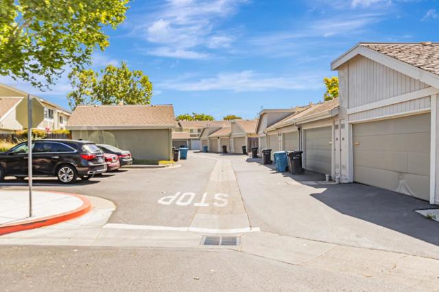 2398 Shoreside Court, Santa Clara CA: https://media.crmls.org/mediaz/96904168-03cb-411d-9cfe-17500d6185ae.jpg