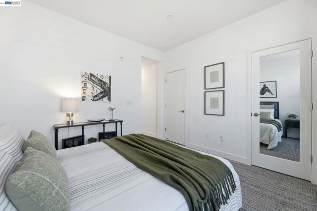 931 Edy Ln, Oakland CA: https://media.crmls.org/mediaz/96906e18-2114-4f36-812d-98fe2b19dfaa.jpg