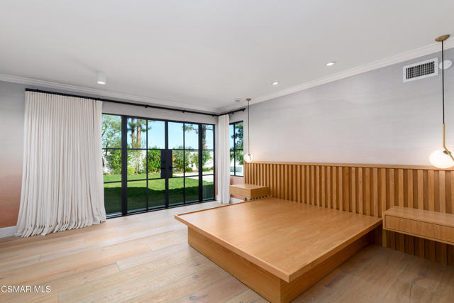 87 Pinecrest Road, Westlake Village CA: https://media.crmls.org/mediaz/9690d642-0259-422e-852c-3f1c23c80043.jpg