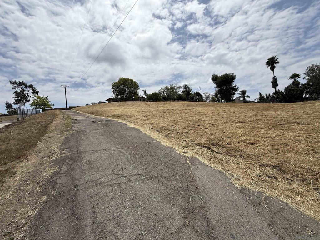 1565 Montiel Rd - photo 19