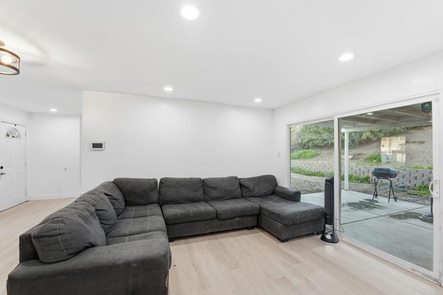 Detail Gallery Image 34 of 40 For 738 Carlsbad St, Spring Valley,  CA 91977 - 3 Beds | 2 Baths