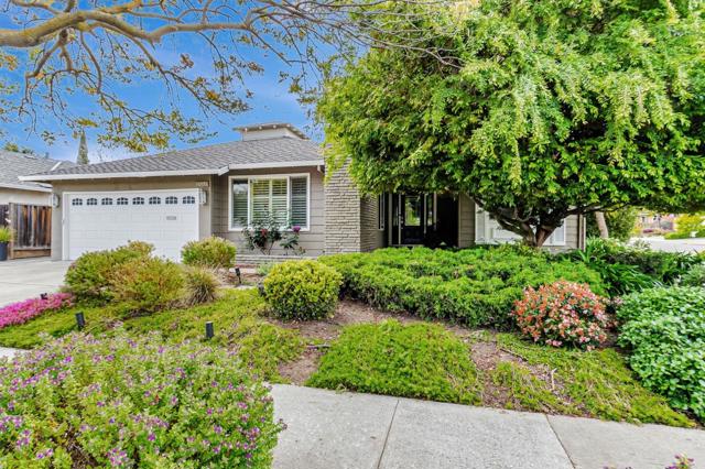 10571 N Blaney Avenue, Cupertino CA: https://media.crmls.org/mediaz/9691a4bb-4cc6-4af9-8361-0b29b890d475.jpg