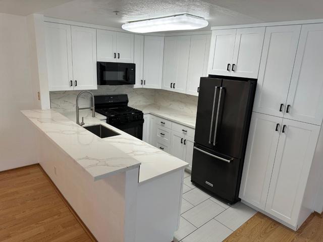 808 Red Leaf Court, San Francisco CA: https://media.crmls.org/mediaz/96927405-6b71-491b-b63d-9c6173b686c2.jpg