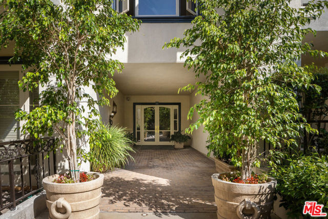 Image 2 for 10104 Empyrean Way #203, Los Angeles, CA 90067