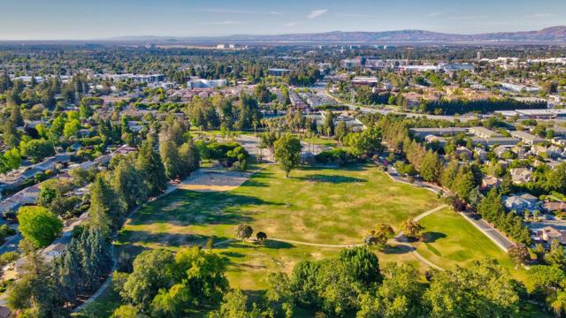 641 W Remington Drive, Sunnyvale CA: https://media.crmls.org/mediaz/96939978-ffe6-40f5-8a59-2db411c49df6.jpg