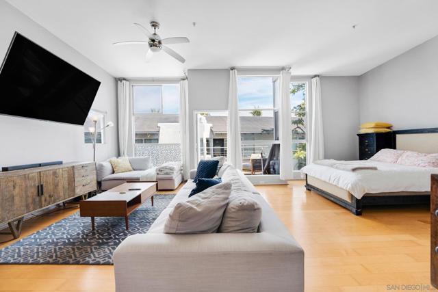 120 Island, San Diego CA: https://media.crmls.org/mediaz/96939a55-182c-4478-8d3b-f04de000b83b.jpg