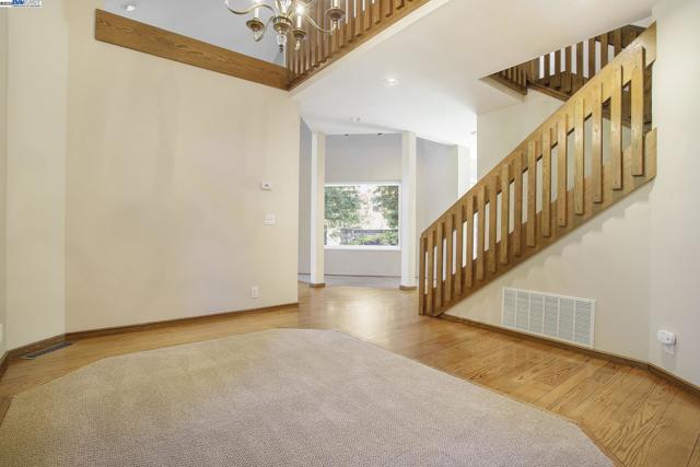 3 BLACKHAWK CLUB CT, Danville CA: https://media.crmls.org/mediaz/96947615-f63e-4ca8-8179-a58f9a51c559.jpg