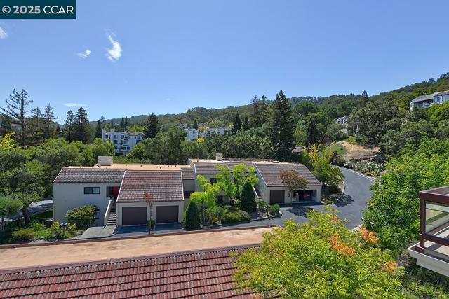 3244 Terra Granada Dr, Walnut Creek CA: https://media.crmls.org/mediaz/969477c0-1949-4f9e-80c0-d58fe08b5287.jpg