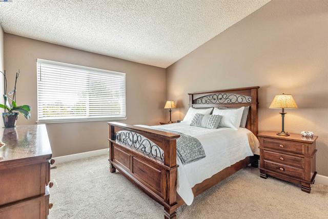 2013 Galloway Cmn, Livermore CA: https://media.crmls.org/mediaz/9694e8b7-e25b-451a-ad95-1c69907795e1.jpg