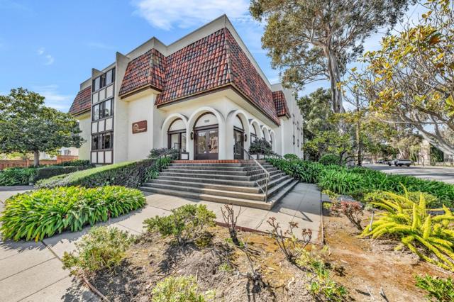 1500 Howard Avenue, Burlingame CA: https://media.crmls.org/mediaz/969536c8-f320-4178-ac2d-b4a0b6f4e934.jpg
