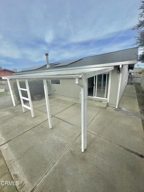 300 Penitenti, Fort Bragg CA: https://media.crmls.org/mediaz/969658d5-5f66-47ff-8577-e8d443c9d233.jpg