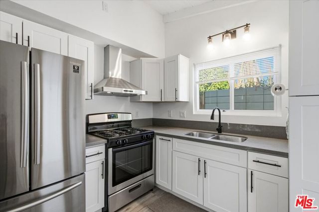 1328 E Camino Primrose, Palm Springs, CA 92264