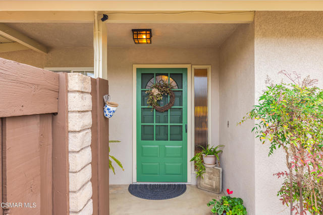 3384 Radcliffe Road, Thousand Oaks CA: https://media.crmls.org/mediaz/9696ab52-fd7a-4d57-bb60-40b56f0d3958.jpg